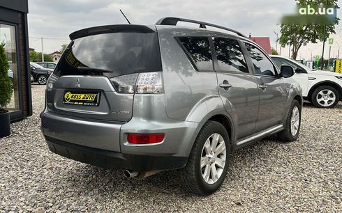 Mitsubishi Outlander 2013 - фото 6