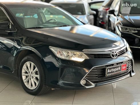 Toyota Camry 2015 серый - фото 8
