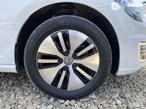 Volkswagen e-Golf 2020 - фото 18