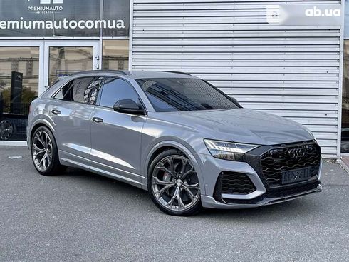 Audi RS Q8 2021 - фото 26