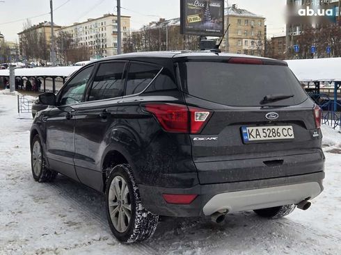 Ford Escape 2018 - фото 5