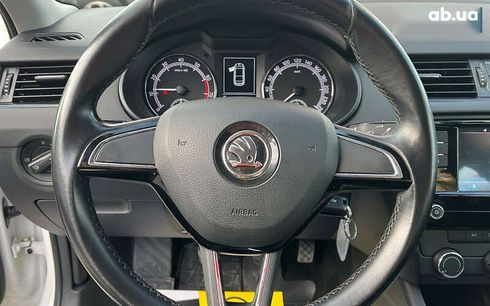 Skoda Octavia 2019 - фото 12