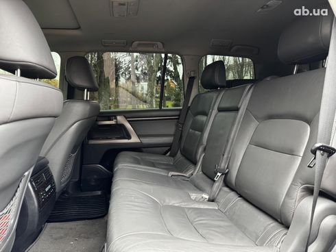 Toyota Land Cruiser 2010 черный - фото 26