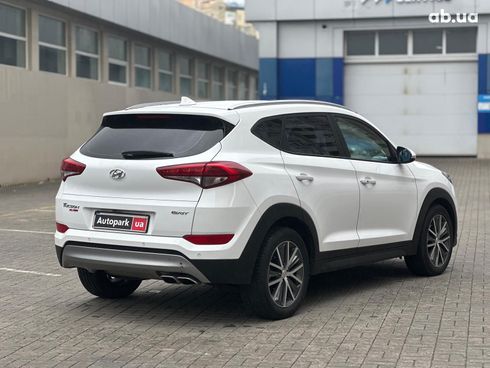 Hyundai Tucson 2017 белый - фото 15