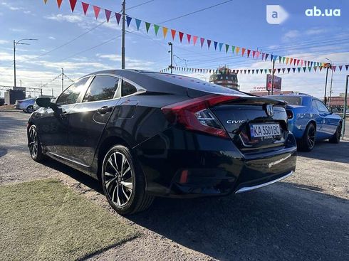 Honda Civic 2019 - фото 6