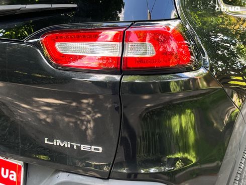 Jeep Cherokee 2015 черный - фото 11