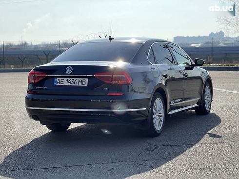 Volkswagen Passat 2016 - фото 25