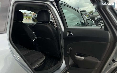 Opel Astra 2011 - фото 21