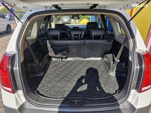 Chevrolet Captiva 2016 белый - фото 2