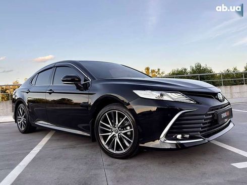 Toyota Camry 2021 - фото 3