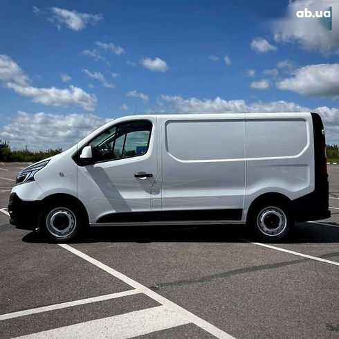 Renault Trafic 2021 - фото 6