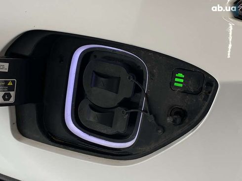 Hyundai Kona Electric 2021 - фото 21