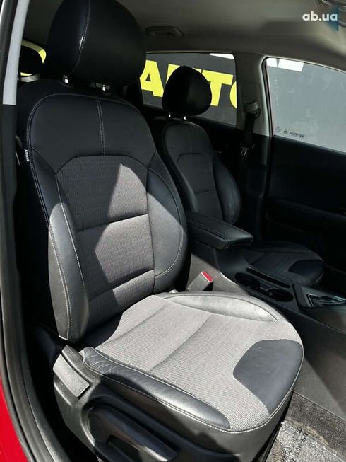 Kia Niro 2017 - фото 14