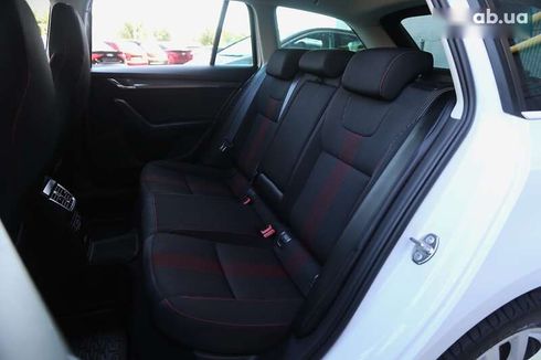 Skoda Octavia 2019 - фото 10