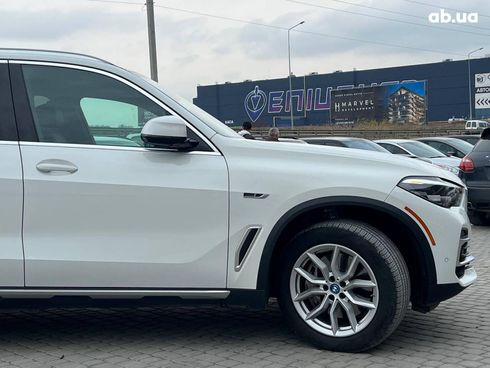 BMW X5 2022 белый - фото 12