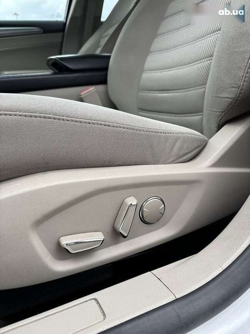Ford Fusion 2017 - фото 11