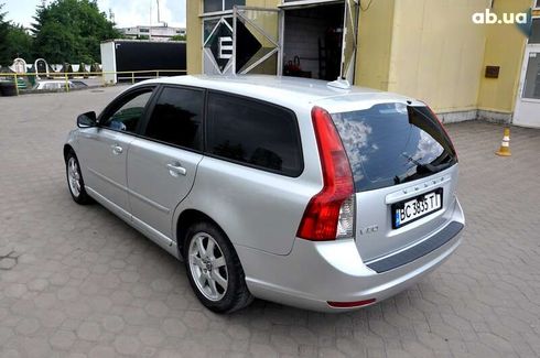 Volvo V50 2010 - фото 10