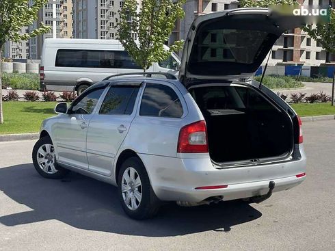 Skoda Octavia 2011 - фото 12