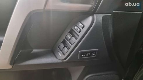 Toyota Land Cruiser Prado 2021 - фото 12