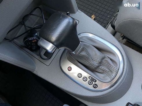 Volkswagen Touran 2006 - фото 24