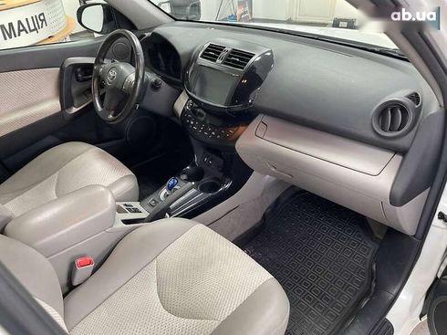 Toyota RAV4 2013 - фото 22