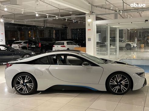 BMW i8 2014 - фото 8