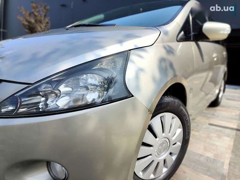 Mitsubishi Grandis 2007 - фото 2