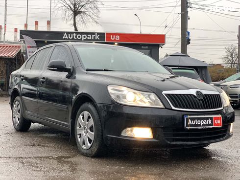 Skoda Octavia 2010 черный - фото 3