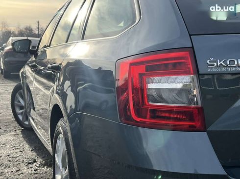 Skoda Octavia 2019 - фото 12