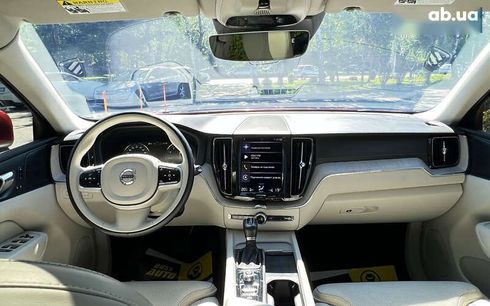Volvo XC60 2020 - фото 13