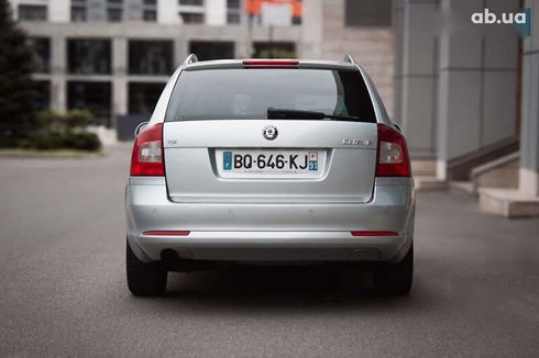 Skoda Octavia 2011 - фото 4
