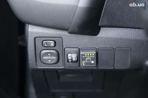 Toyota Corolla 2016 - фото 21