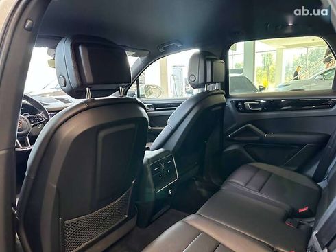 Porsche Cayenne 2022 - фото 17