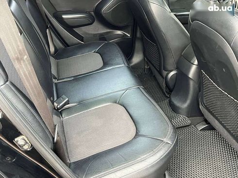 Hyundai ix35 2011 - фото 12