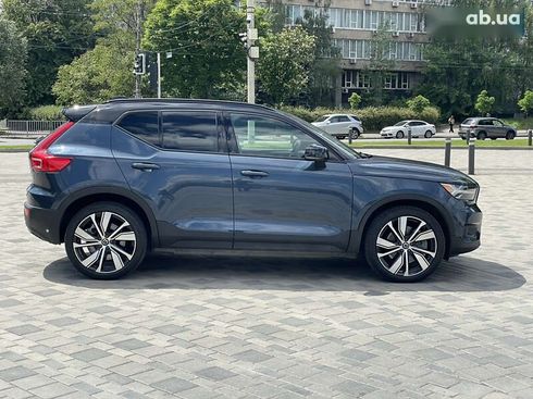 Volvo XC40 2021 - фото 15