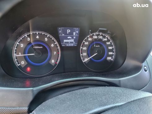 Hyundai Accent 2012 синий - фото 11