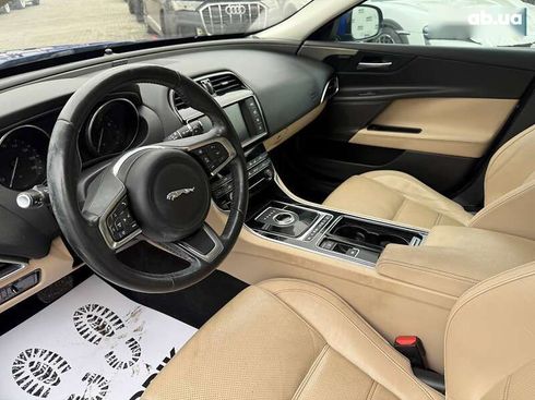 Jaguar XE 2018 - фото 15