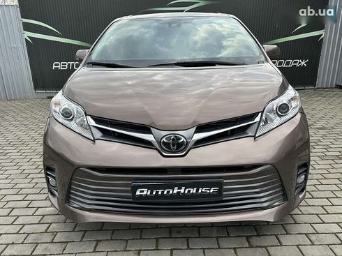 Toyota Sienna 2019 - фото 9