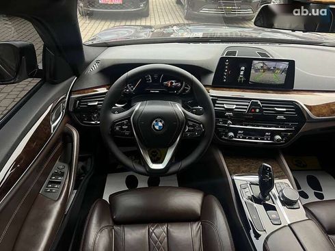BMW 5 серия 2018 - фото 11