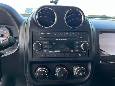 Jeep Patriot 2014 белый - фото 44