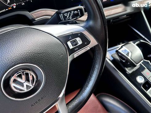 Volkswagen Touareg 2019 - фото 21
