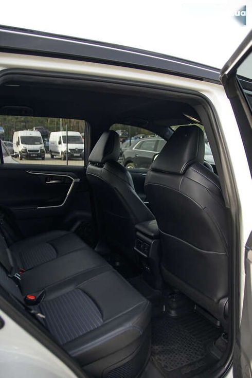 Toyota RAV4 2022 - фото 30