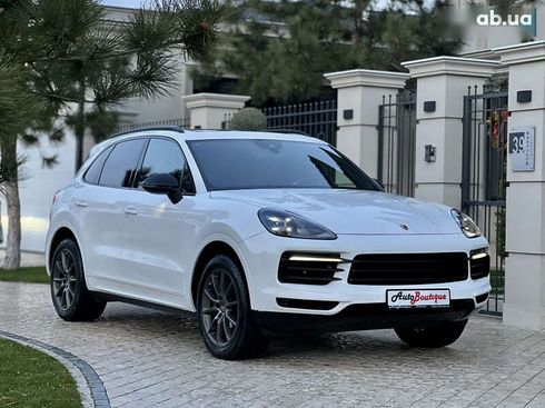 Porsche Cayenne 2018 - фото 25