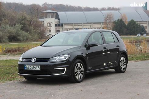 Volkswagen e-Golf 2020 - фото 2