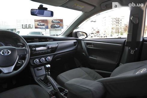 Toyota Corolla 2014 - фото 12