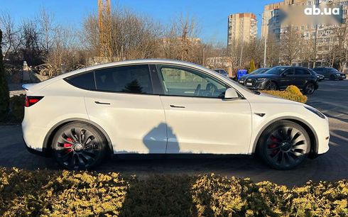 Tesla Model Y 2023 - фото 8
