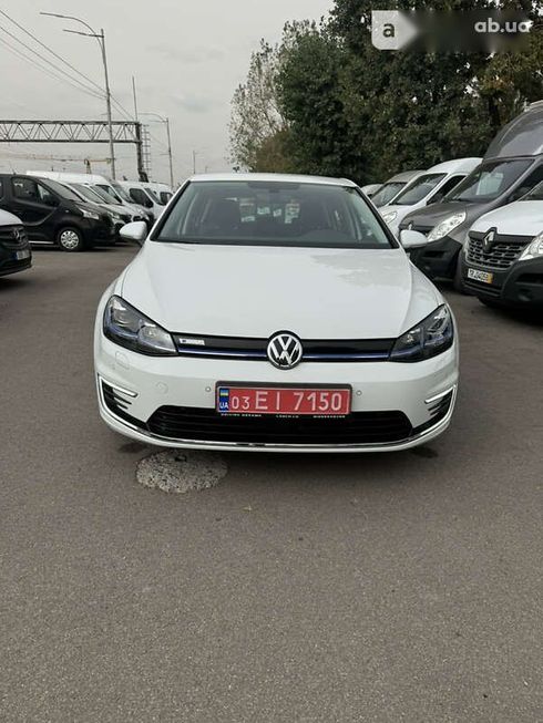 Volkswagen e-Golf 2020 - фото 3