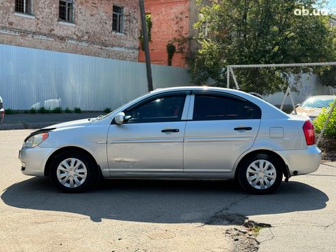 Hyundai Accent 2007 серый - фото 3