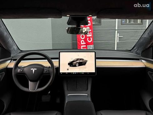 Tesla Model Y 2023 - фото 17