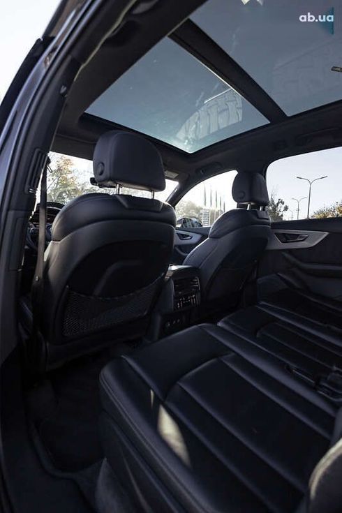 Audi Q7 2020 - фото 20